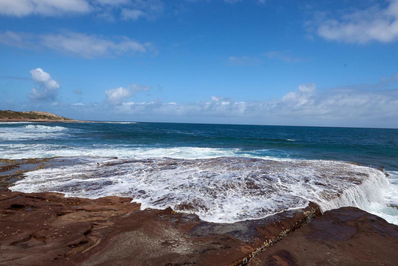 Api Pelican Beach Front Apartments Kalbarri Eksteriør bilde