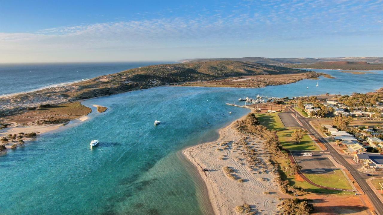 Api Pelican Beach Front Apartments Kalbarri Eksteriør bilde